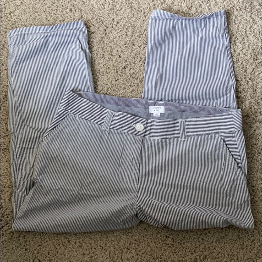 NWOT Crown & Ivy seersucker bottoms size 12